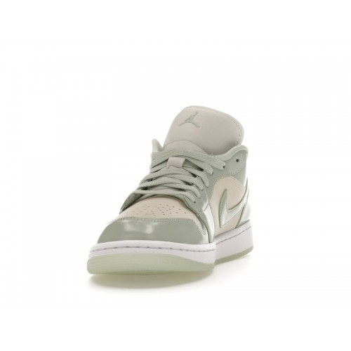 Wmns Air Jordan 1 Low SE Seafoam Sail - женская сетка размеров