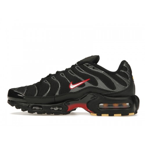 Кроссы Nike Air Max Plus Black University Red Metallic Silver - мужская сетка размеров