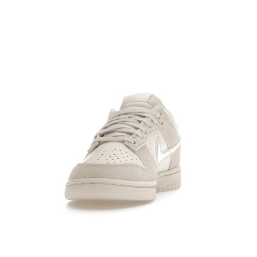 Кроссы Nike Dunk Low Sail Iridescent Swoosh (W) - женская сетка размеров