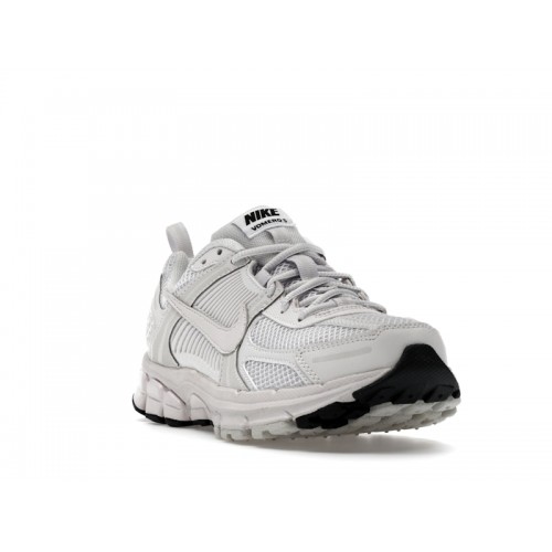 Nike Zoom Vomero 5 White Vast Grey-Black-Sail (GS) - подростковая сетка размеров Nike Zoom Vomero 5 White Vast Grey-Black-Sail (GS) - подростковая сетка размеров