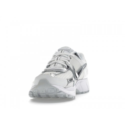 Кроссы Nike Zoom Vomero 5 Chrome Toe (W) - женская сетка размеров