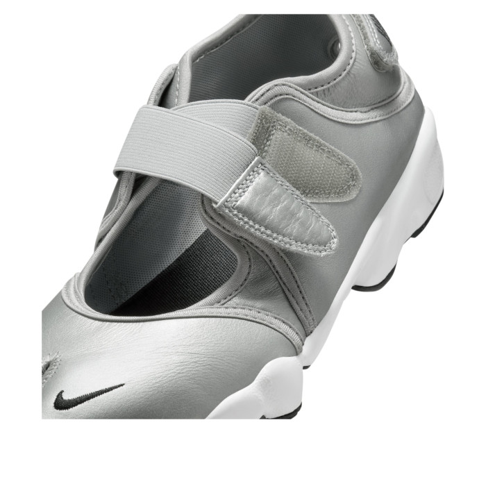Nike Wmns Air Rift Premium Metallic Silver Sail - женская сетка размеров Nike Wmns Air Rift Premium Metallic Silver Sail - женская сетка размеров