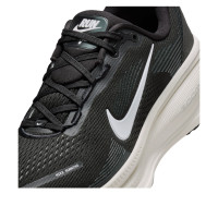 Женские Nike Vomero 18 Black Coconut Milk Light Iron Ore Summit White (W)