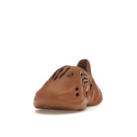 adidas Yeezy Foam RNR Clay Red