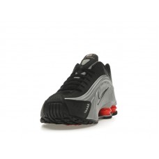 Кроссовки Nike Shox R4 Black Metallic Silver (2025)