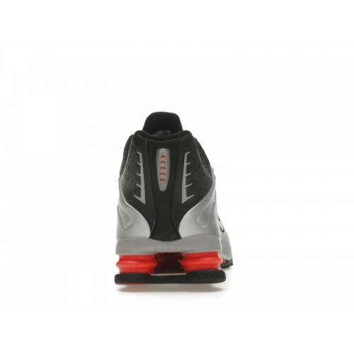 Кроссы Nike Shox R4 Black Metallic Silver (2025) - мужская сетка размеров