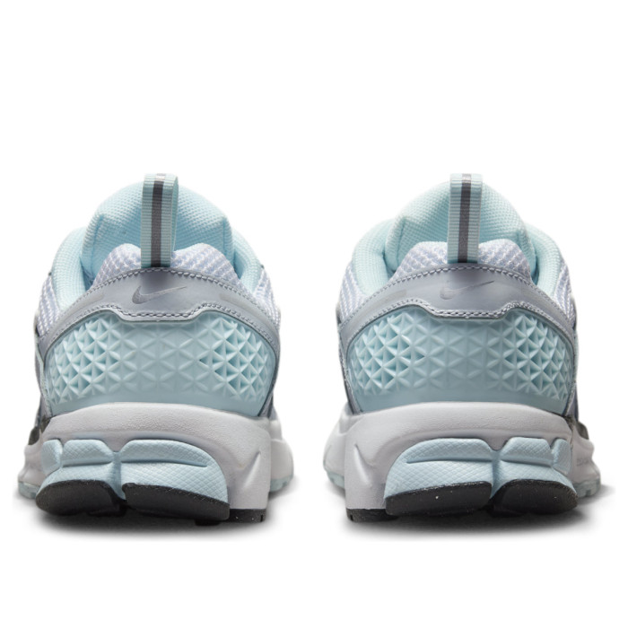 Nike Vomero 5 GS Metallic Swoosh - подростковая сетка размеров Nike Vomero 5 GS Metallic Swoosh - подростковая сетка размеров