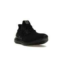 adidas Ultra Boost 10 DNA Triple Black