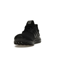 adidas Ultra Boost 10 DNA Triple Black