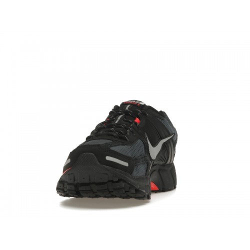 Кроссы Nike Zoom Vomero 5 Black Metallic University Red - мужская сетка размеров
