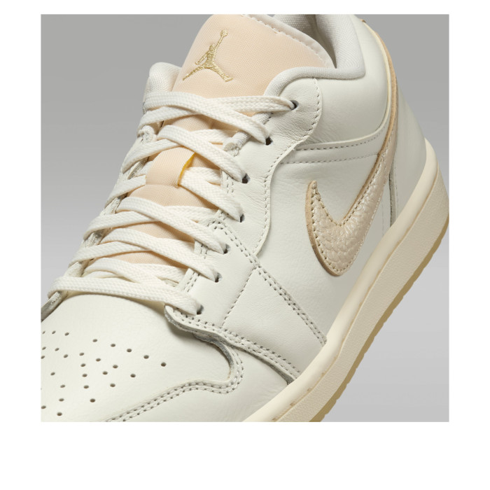 Wmns Air Jordan 1 Low Hoops Gold Pack - женская сетка размеров Wmns Air Jordan 1 Low Hoops Gold Pack - женская сетка размеров