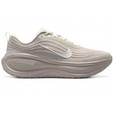 Nike Vomero Plus Light Bone