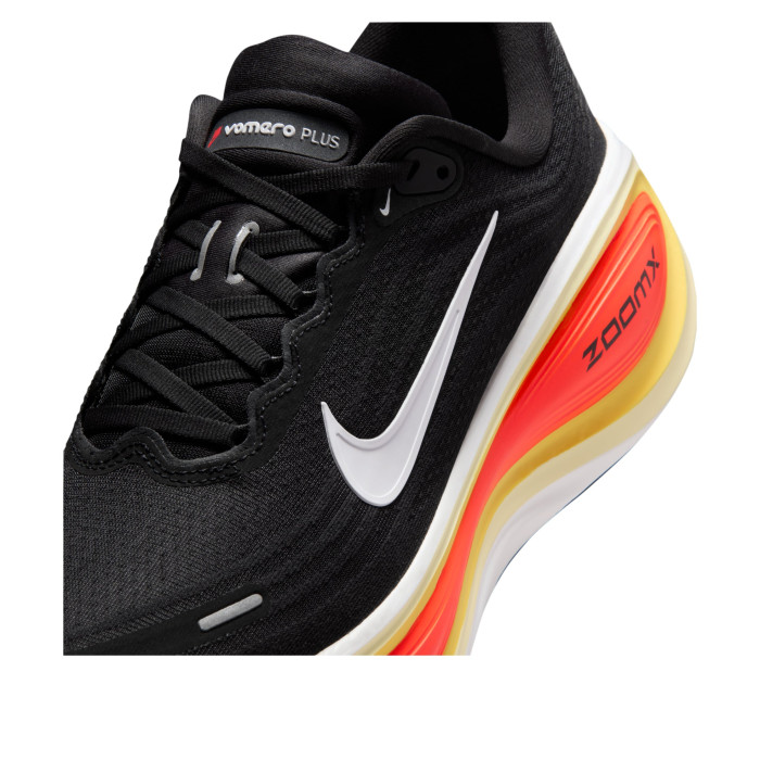 Nike Vomero Plus Black Bright Crimson White - мужская сетка размеров Nike Vomero Plus Black Bright Crimson White - мужская сетка размеров