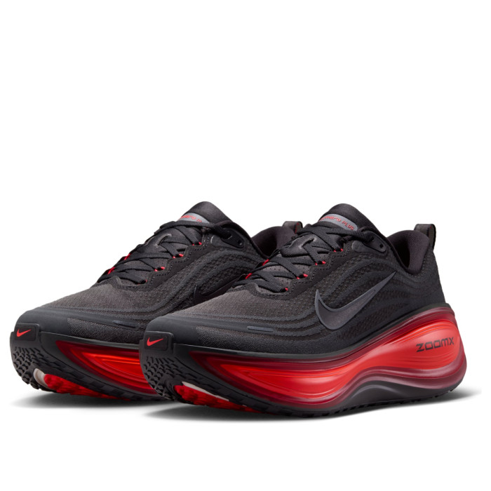 Nike Vomero Plus Anthracite Black Bright Crimson University Red - мужская сетка размеров Nike Vomero Plus Anthracite Black Bright Crimson University Red - мужская сетка размеров