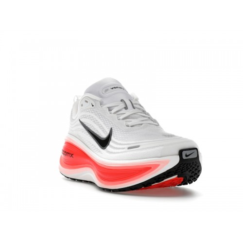 Кроссы Nike Vomero Plus White Black Bright Crimson - мужская сетка размеров