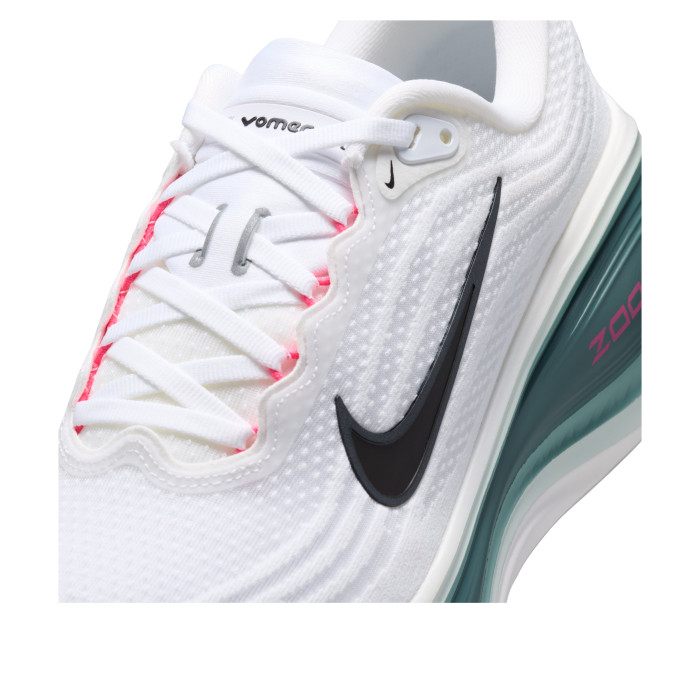 Nike Vomero Plus White Black Slate Pink - мужская сетка размеров Nike Vomero Plus White Black Slate Pink - мужская сетка размеров