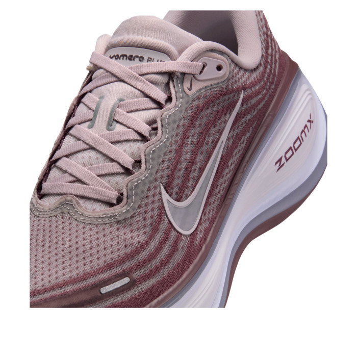 Nike Wmns Vomero Plus Tattoo Slate Particle Rose - женская сетка размеров Nike Wmns Vomero Plus Tattoo Slate Particle Rose - женская сетка размеров