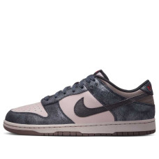 Nike Dunk Low Retro NYC CBGB