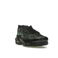 Nike Air Max Plus Shattered Glass