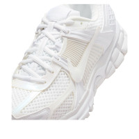 Женские Nike Zoom Vomero 5 Triple White (W)