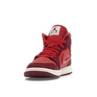 Женские Jordan 1 Mid SE Valentines Day (2026) (W)