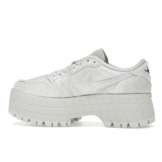 Женские Jordan 1 Low Brooklyn Light Bone Metallic Silver (W)