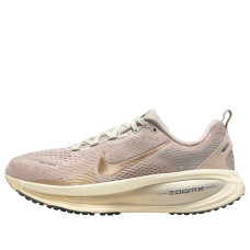 Женские Nike Vomero 18 SE Cream Coconut Milk Metalic Gold Grain (W)