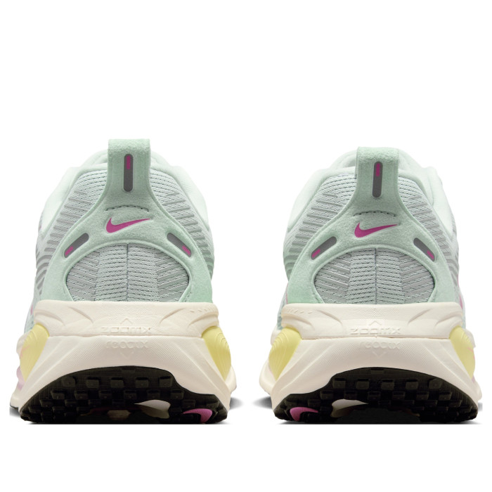 Nike Vomero 18 Barely Green Pale Ivory Pink (W) - женская сетка размеров Nike Vomero 18 Barely Green Pale Ivory Pink (W) - женская сетка размеров