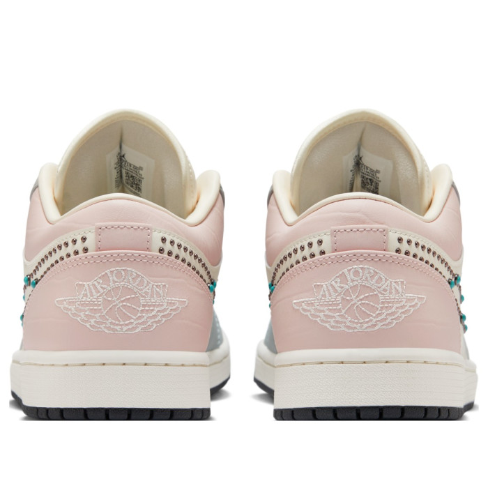 Air Jordan 1 Low Gem Studded Swoosh - мужская сетка размеров Air Jordan 1 Low Gem Studded Swoosh - мужская сетка размеров