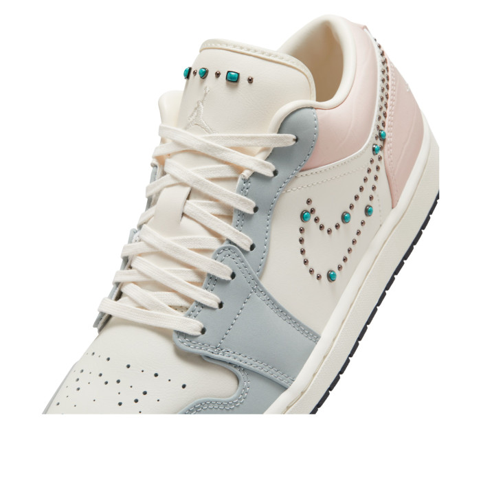 Air Jordan 1 Low Gem Studded Swoosh - мужская сетка размеров Air Jordan 1 Low Gem Studded Swoosh - мужская сетка размеров