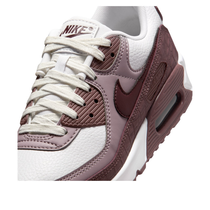 Nike Wmns Air Max 90 Burgundy Croc - женская сетка размеров Nike Wmns Air Max 90 Burgundy Croc - женская сетка размеров