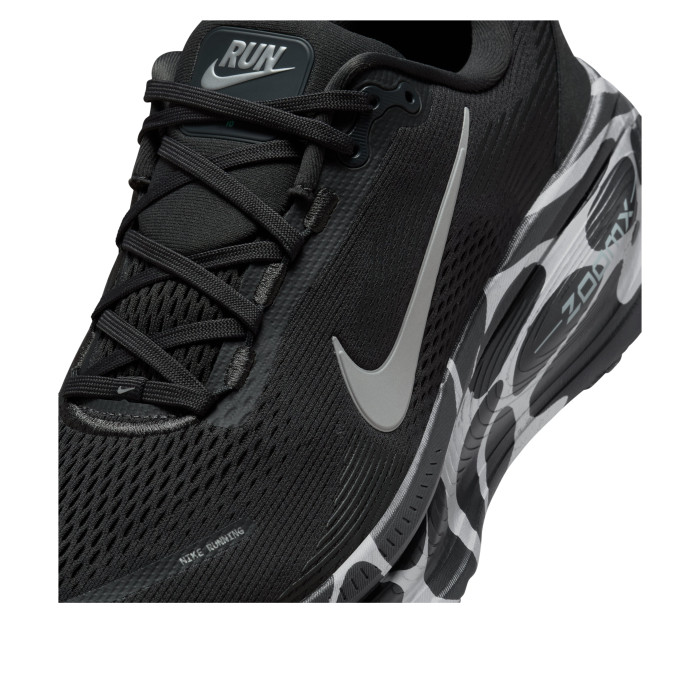 Nike Vomero 18 Anthracite Reflect Silver - мужская сетка размеров Nike Vomero 18 Anthracite Reflect Silver - мужская сетка размеров