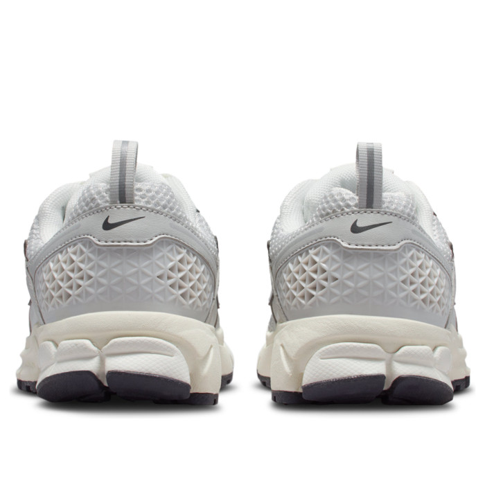 Nike Vomero 5 GS Photon Dust Chrome - подростковая сетка размеров Nike Vomero 5 GS Photon Dust Chrome - подростковая сетка размеров