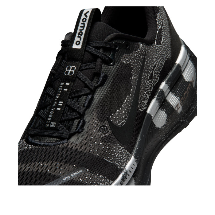 Nike Vomero 18 Iron Grey - мужская сетка размеров Nike Vomero 18 Iron Grey - мужская сетка размеров