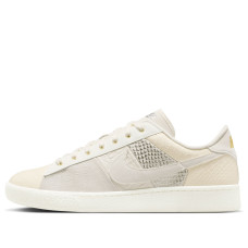 Nike Tennis Classic CS PRM WTCH BND Pale Ivory