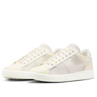 Nike Tennis Classic CS PRM WTCH BND Pale Ivory