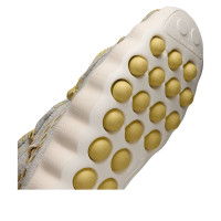 Nike Mind 002 Flyknit Light Bone Saturn Gold