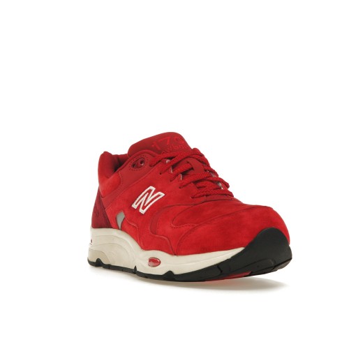 Кроссы New Balance 1700 Kith Toronto Rococco Red - мужская сетка размеров