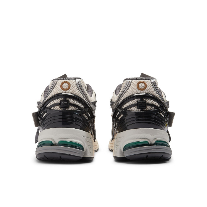 New Balance 1906A Silver Gold Metallic - мужская сетка размеров New Balance 1906A Silver Gold Metallic - мужская сетка размеров