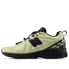 New Balance 1906R Pistachio Butter Black