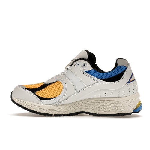 Кроссы New Balance 2002R Vibrant Apricot - мужская сетка размеров
