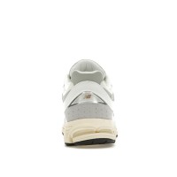 Кроссовки New Balance 2002R White Gold