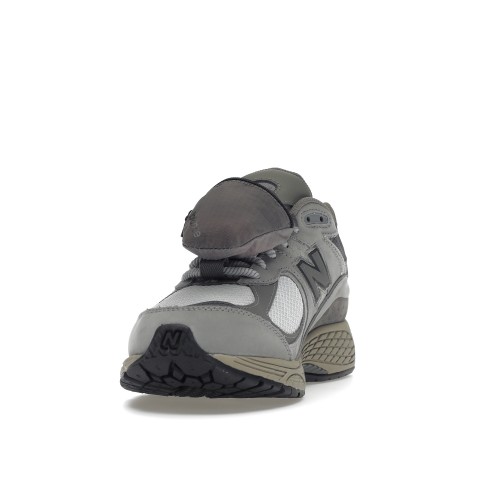 Кроссы New Balance 2002R Grey Pocket - мужская сетка размеров