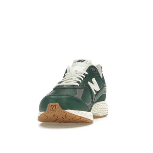 Кроссы New Balance 2002R Nightwatch Green Vintage Leather - мужская сетка размеров