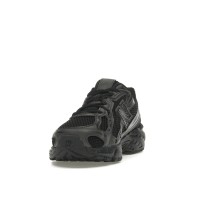 New Balance 740 Triple Black