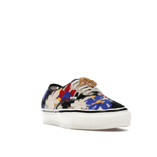 Vans Premium Authentic Needlework White Red Blue - мужская сетка размеров Vans Premium Authentic Needlework White Red Blue - мужская сетка размеров
