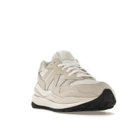 Женские кроссовки New Balance 57/40 Sea Salt Calm Taupe (W)