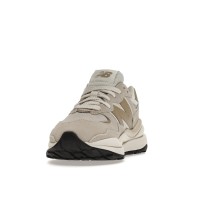 Женские кроссовки New Balance 57/40 Light Milk Tea (W)