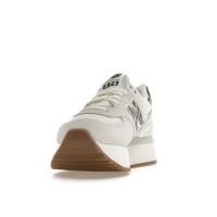 Женские кроссовки New Balance 574 Plus Sea Salt Animal Print (W)