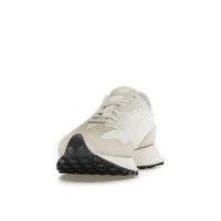 Женские кроссовки New Balance 327 White Sea Salt Suede (W)